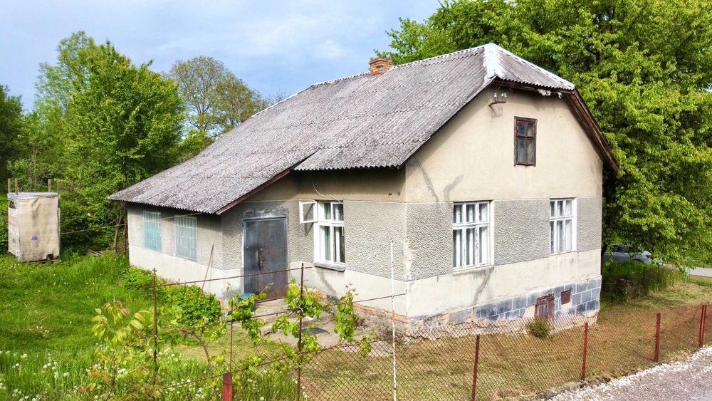 Продається цегляний будинок поблизу м.Стрий