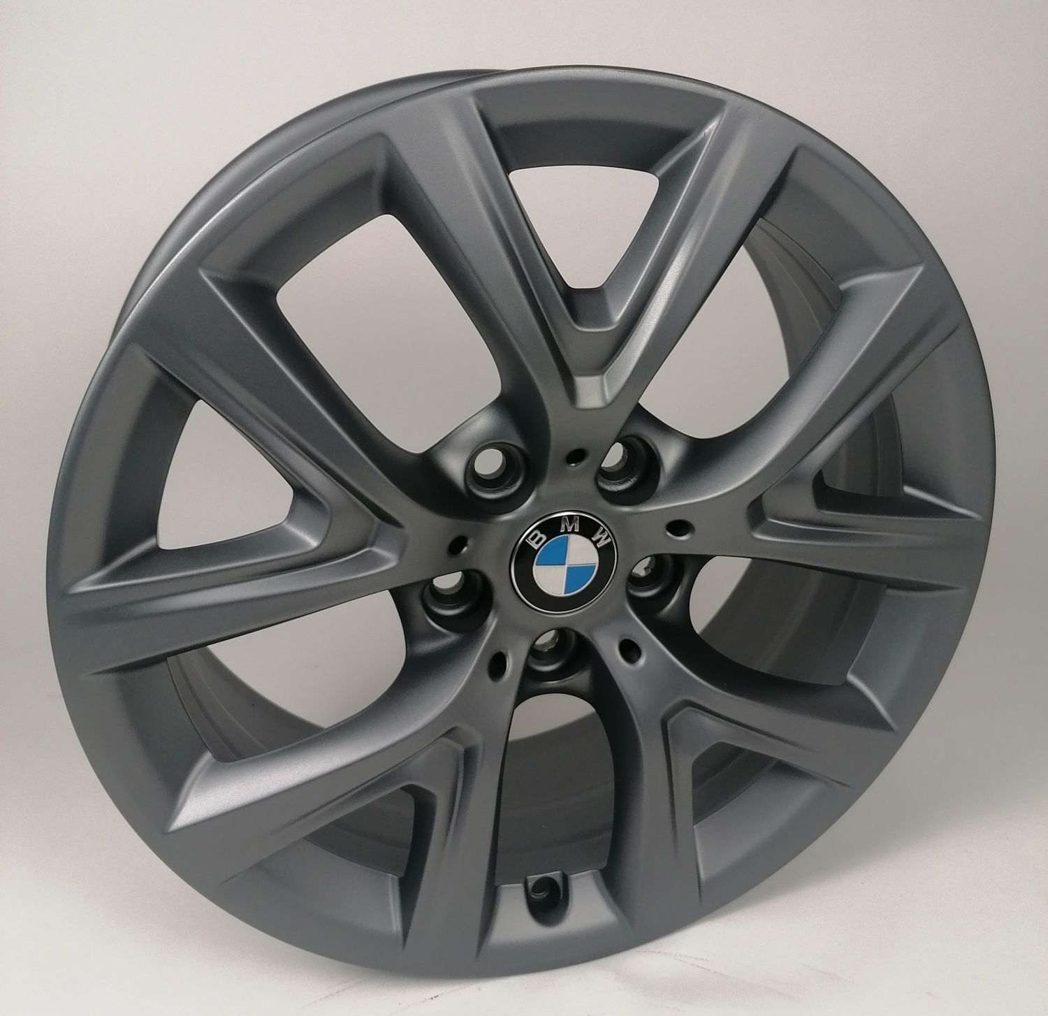 #115 Alufelgi R17 5x112 Audi BMW VW Škoda Seat Mercedes Chrom Shadow