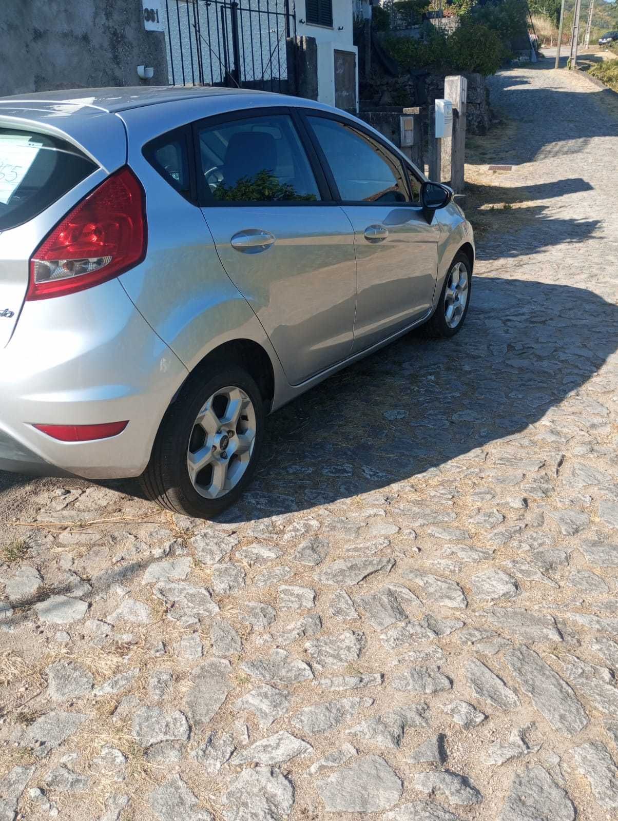 Ford Fiesta ano 2009 1.4 tdci