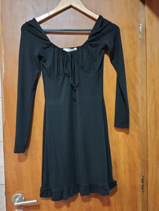 Vestido preto justo da Mango