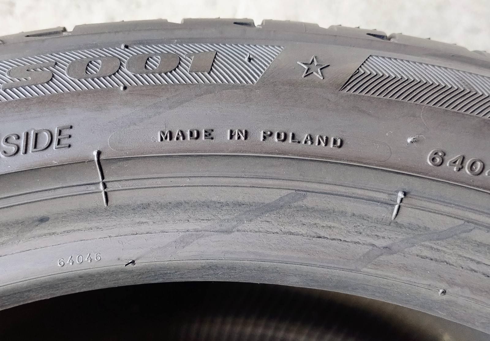 Шини літні R18 255/40 Bridgestone Potenza S001 Run Flat