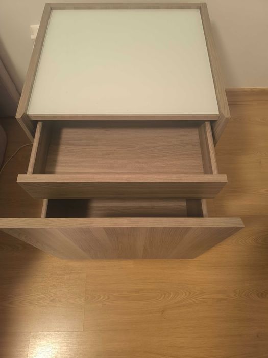 Mesas de Cabeceira em óptimo estado