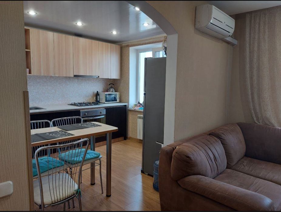 Оренда 2-3х кімнатної квартири Космонавтів від власника