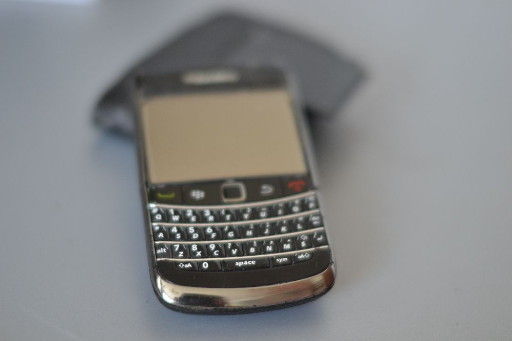 BlackBerry Bold 9700 cały telefon