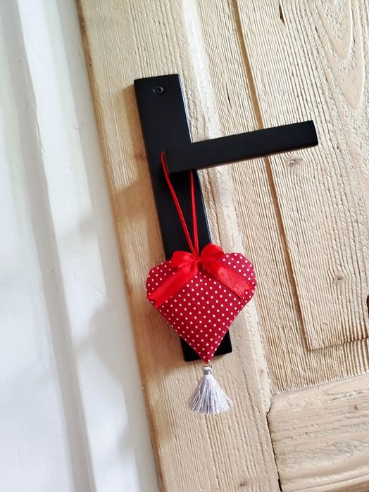 „Serduszko do zawieszenia – rękodzieło, ozdoba lub lawendowa zawieszk