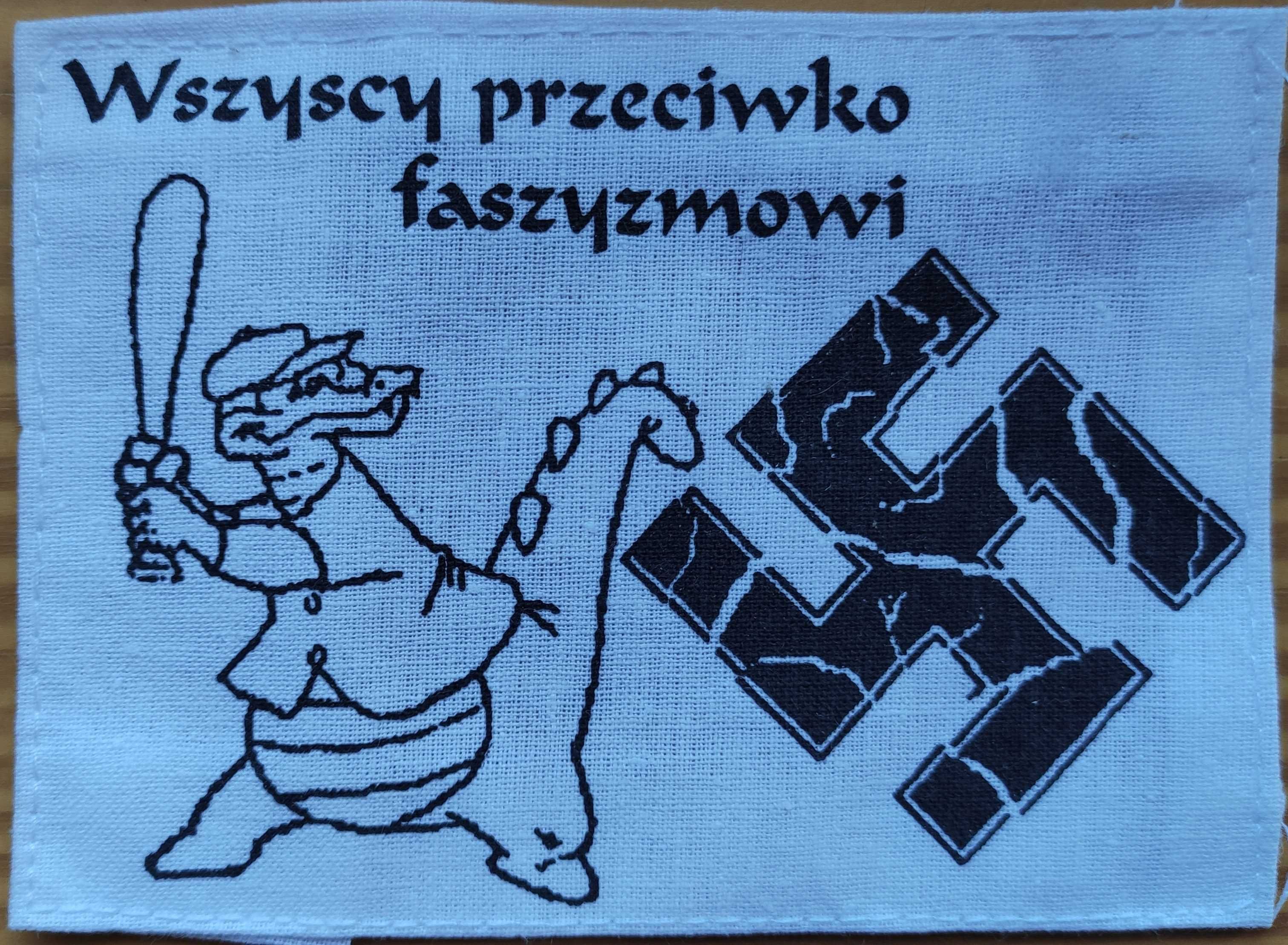 Naszywka: wszyscy przeciwko faszyzmowi