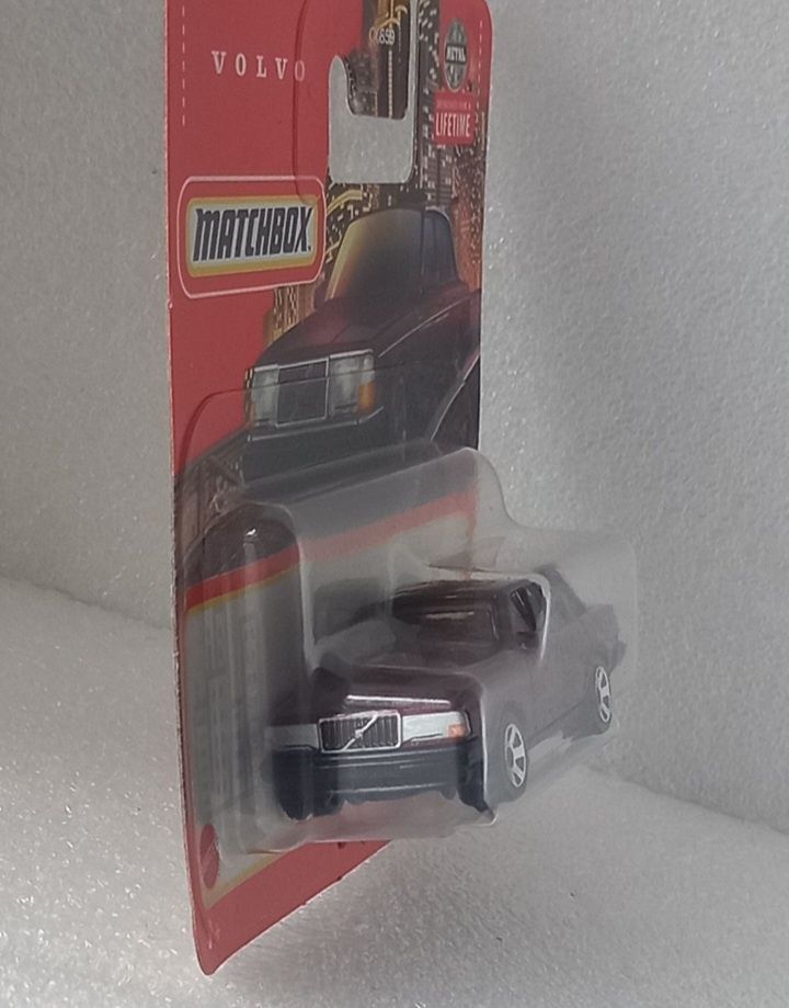 Volvo 240 ano 1986 matchbox