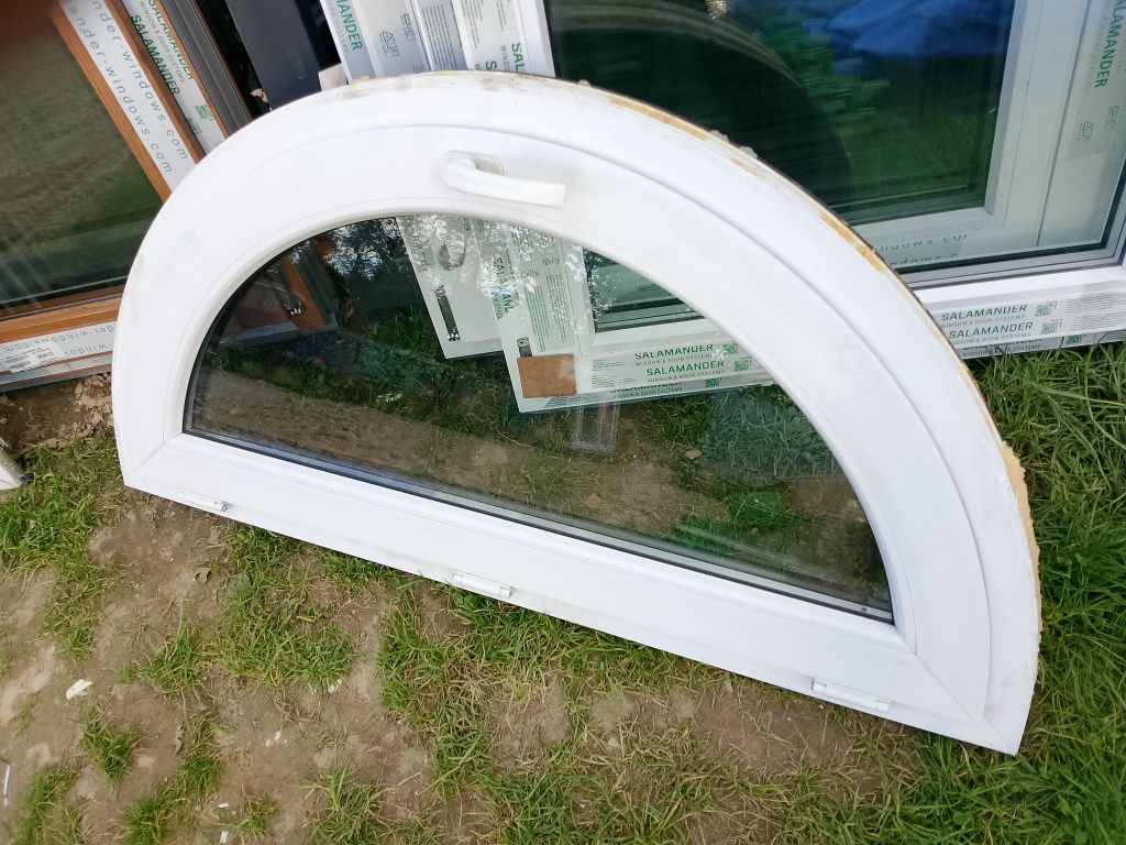 Okno łukowe 118x59 plastikowe uchylne dąb bagienny