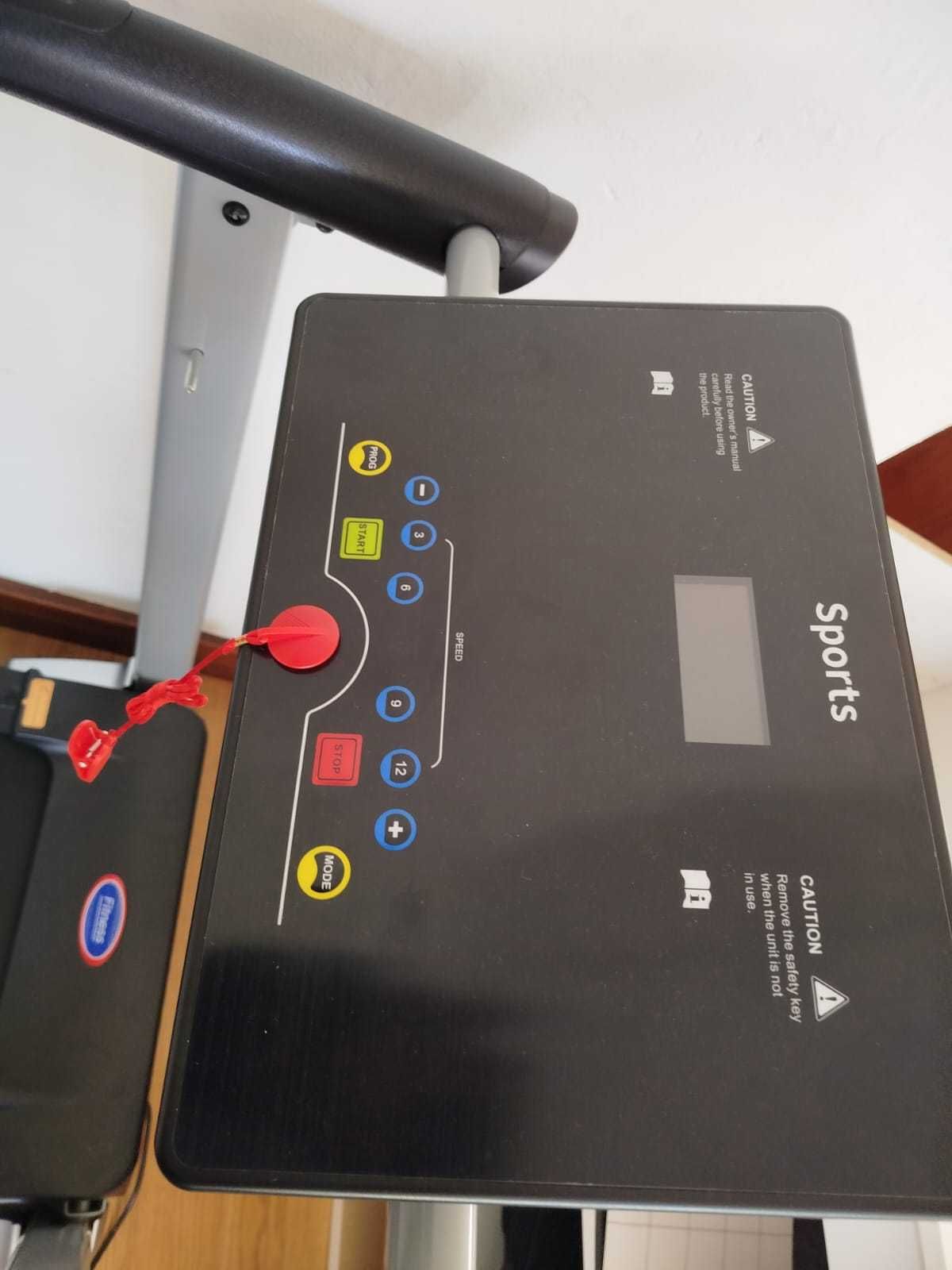 Passadeira De Corrida CLOVER FITNESS A8+