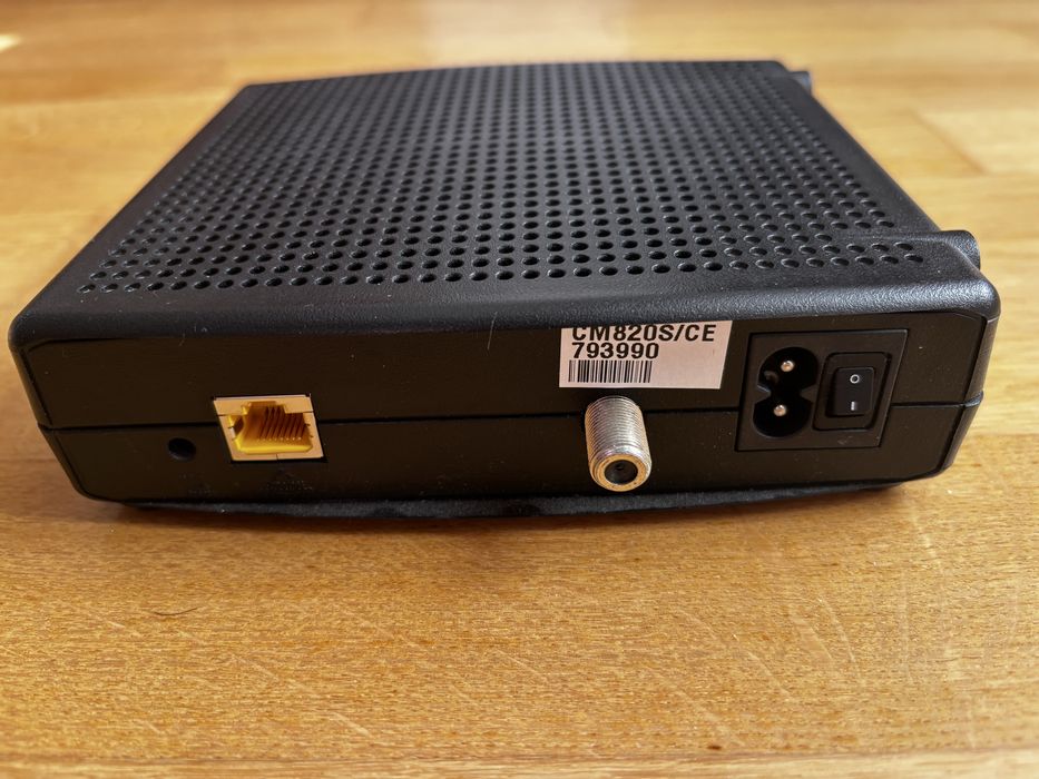 Modem ARRIS CM820S - Tv/Eth