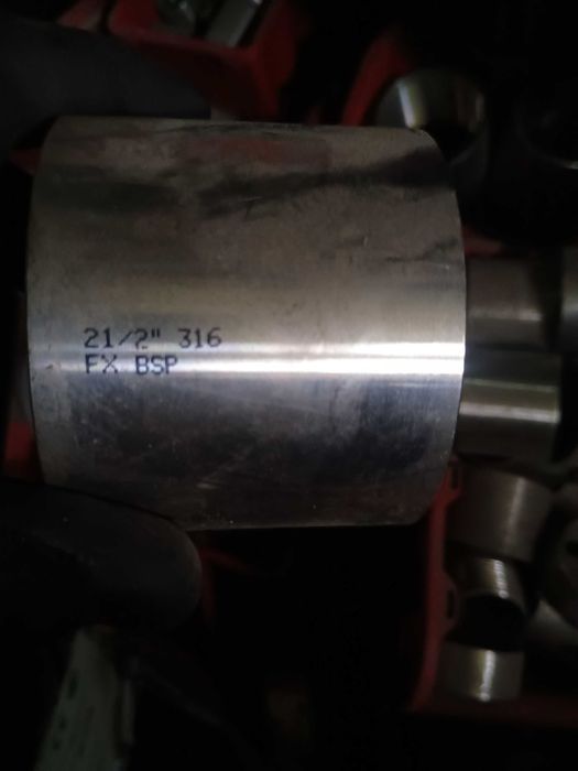 Kształtki kolana nyple tulejki inox