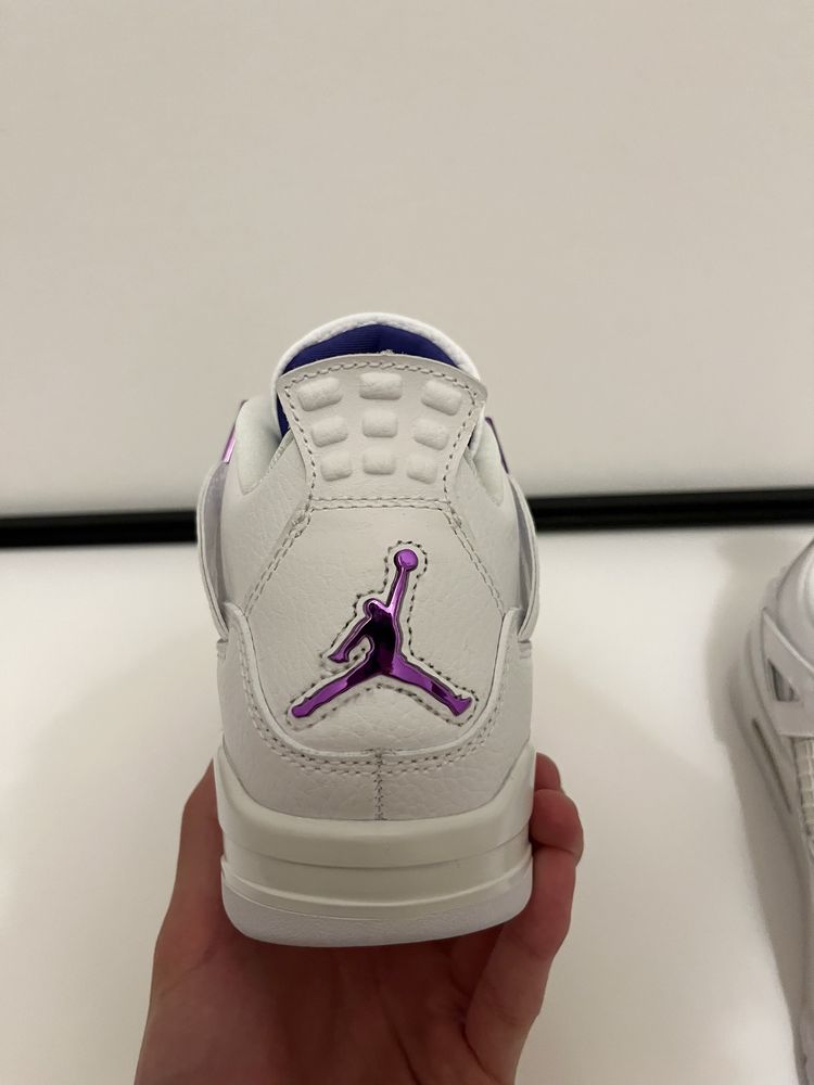buty Jordan 4 purple metallic