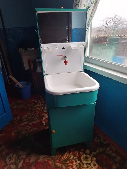 Умивальник дачний
