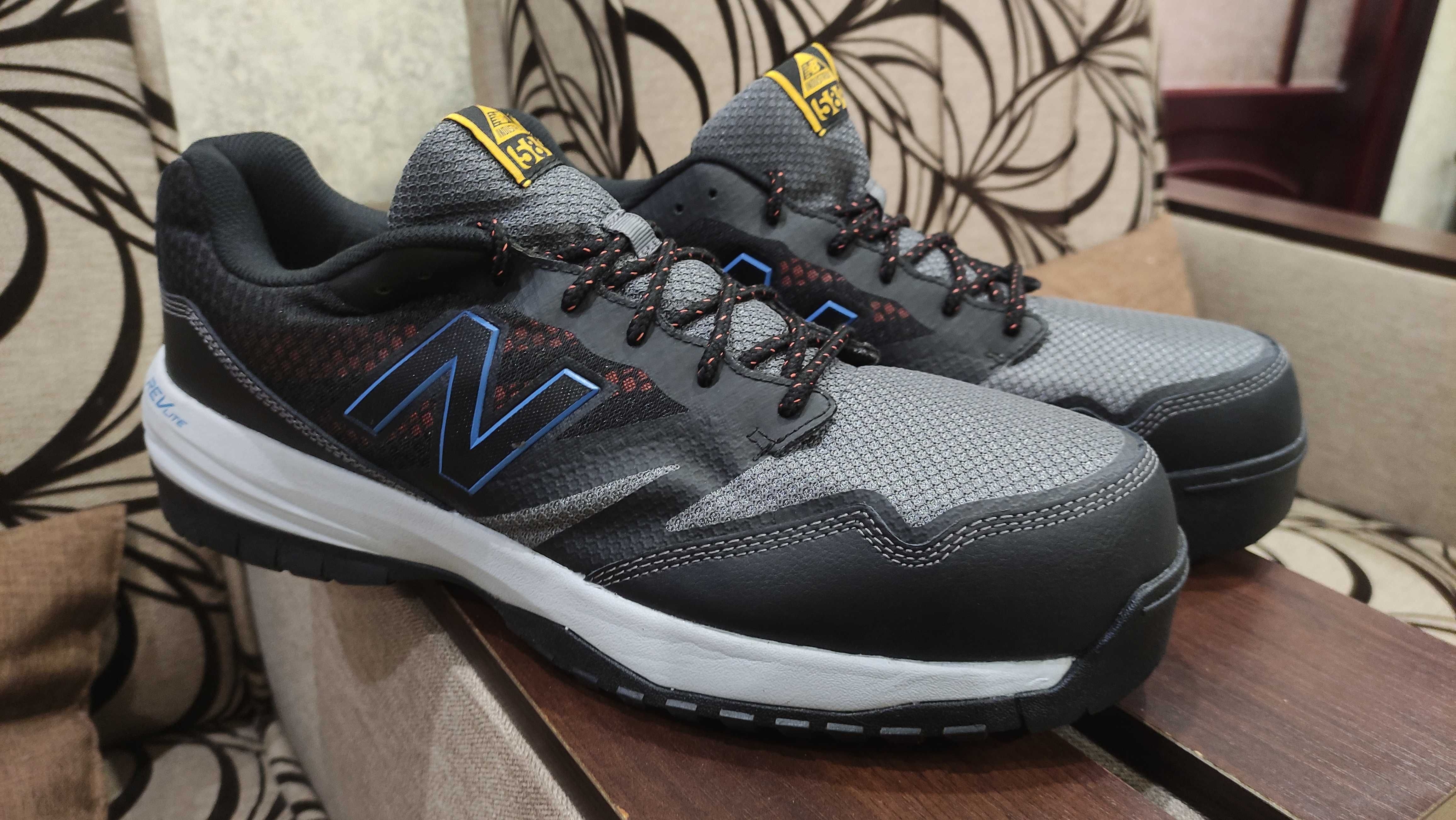 New Balance металічний носок