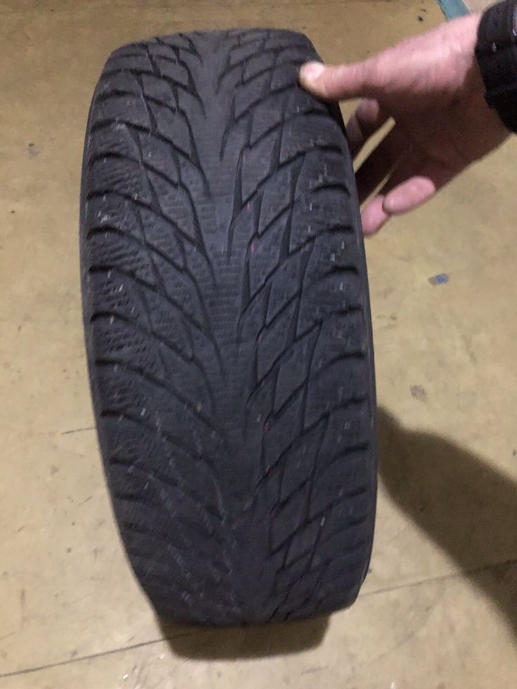 Зимние шины Nokian Hakkapeliitta 205/60 R16