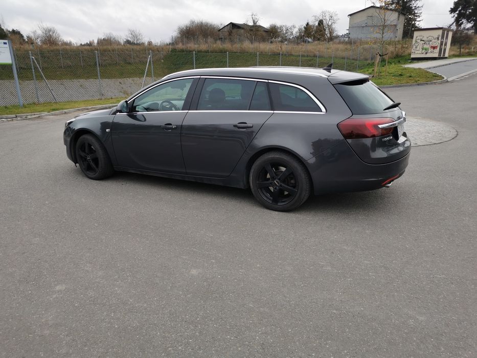 Koła zimowe Firestone 225/55 R17 na felgach DEZENT – Opel Insignia A