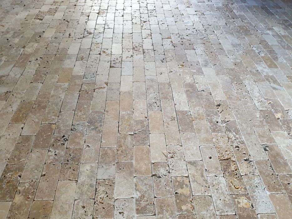 Pedra creme para piso - travertino