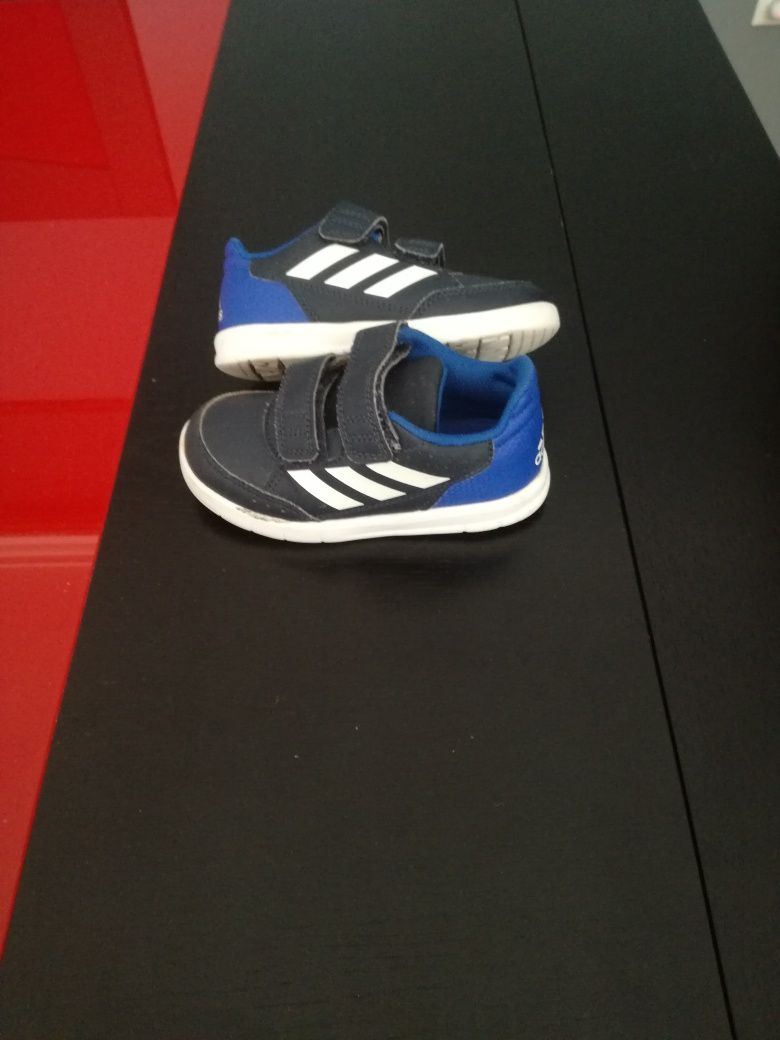 Sapatilhas ADIDAS 25,5