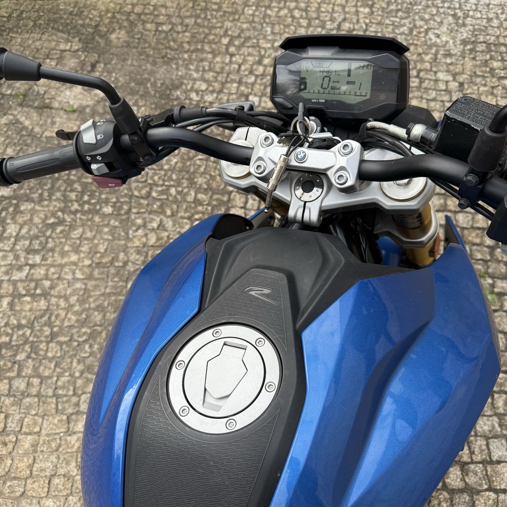 Mota Bmw G310R - Escape Akaprovic - 4400Km - Como Nova