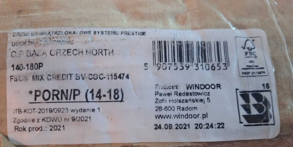 Ościeżnicy regulowana 140-180 mm belka +baza - prawa orzech north