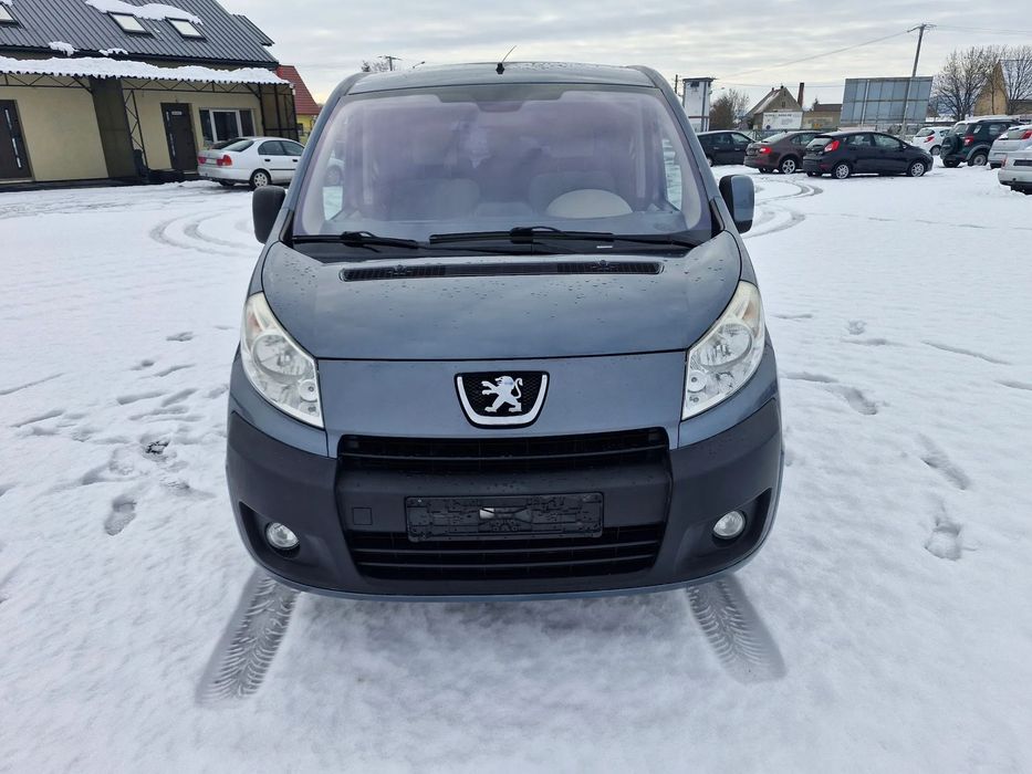 Peugeot Expert Bardzo ładny stan 8 osobowy
