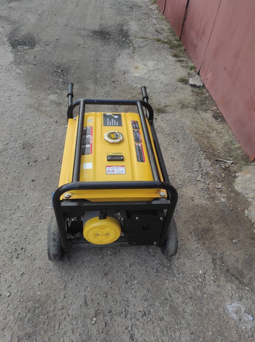 Генератор Aksa AAP 8000-E