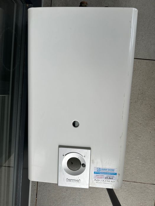 Przepływowy ogrzewacz wody termet