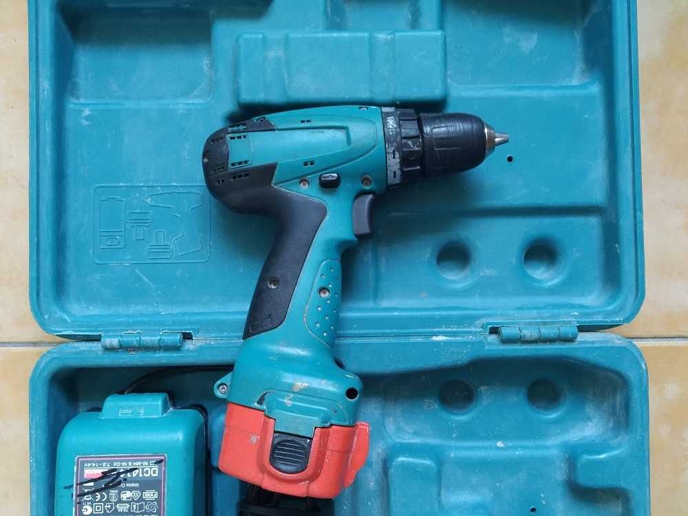 Робочий акумуляторний шурупокрут Makita 6271D, 2 батареї + кейс