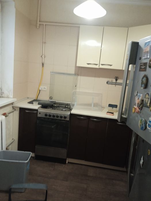 Сдам 2 х кв,первый дом от м Дворец Спорта,Гер Харькова,1/5 эт