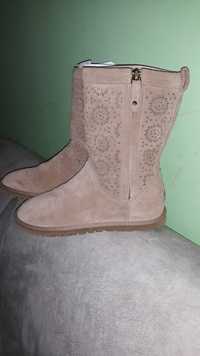 Замшеві чобітки UGG - USA 5, UK 3.5, EUR 36