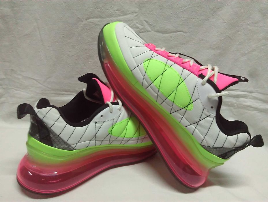 Buty Nike Air Max 720-818 rozm. 40