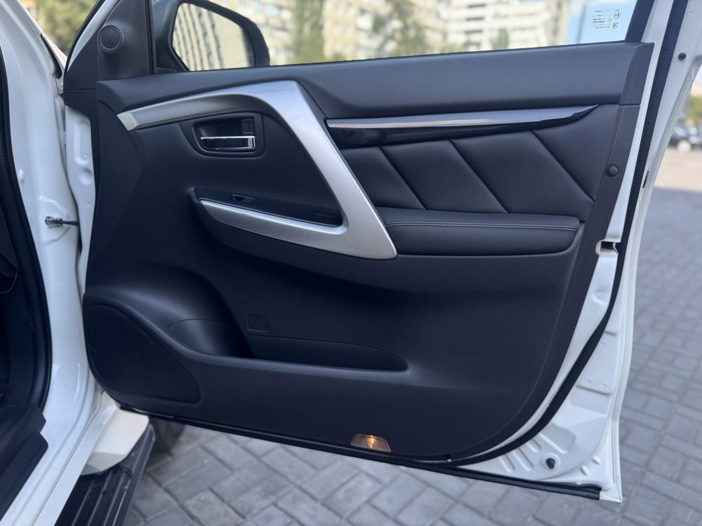 Mitsubishi Pajero Sport 2017р.в.