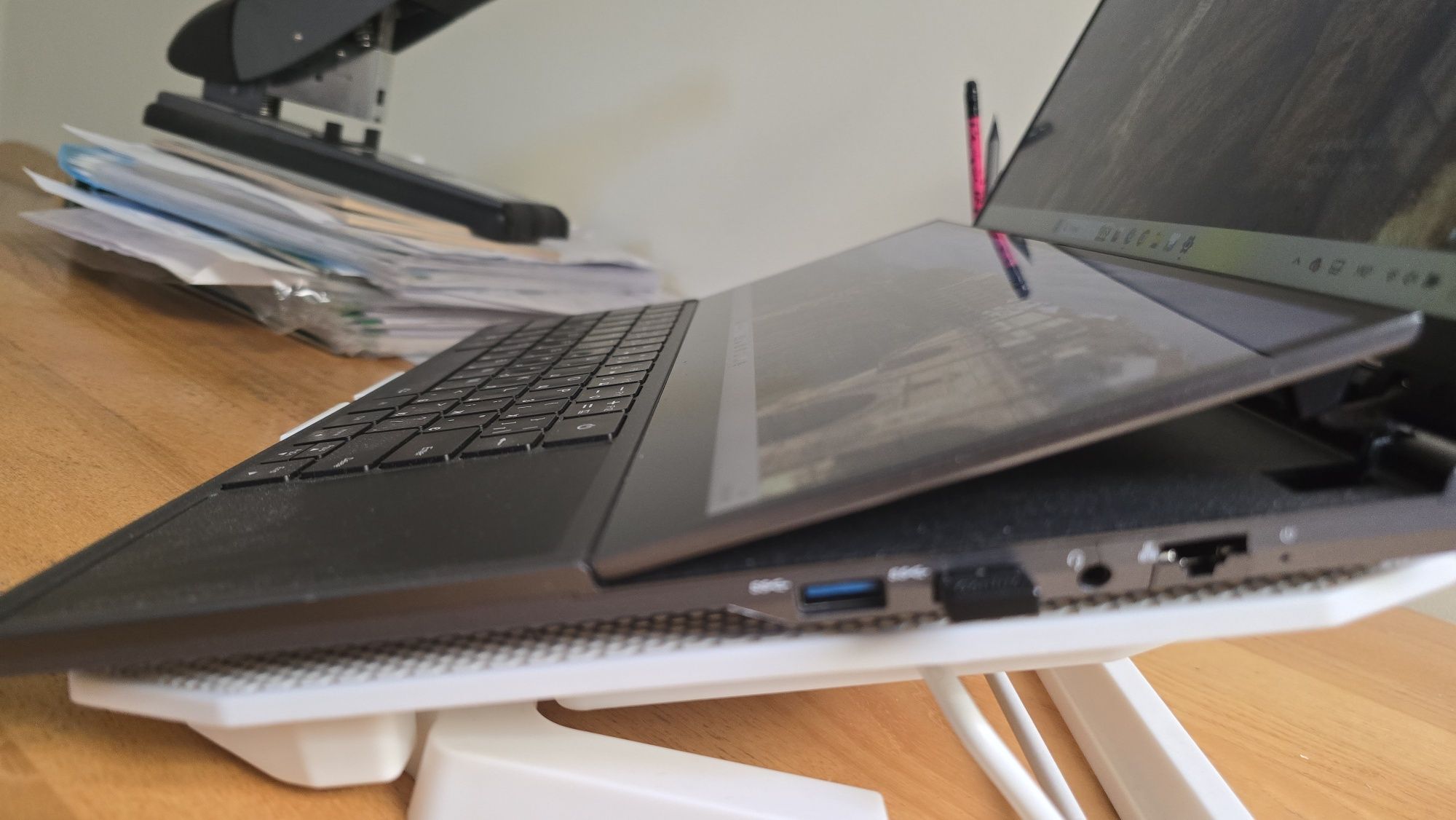 Ninkear DS16 – 2 дисплея, Intel Core I7-10870H и 32 ГБ RAM/1 ТБ SSD