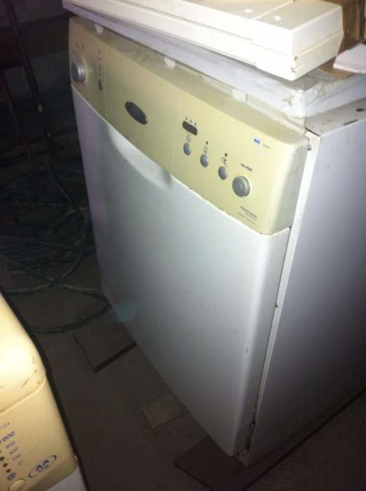 Máquina Lavar Louça Whirlpool ADP 6610 WH (Peças)