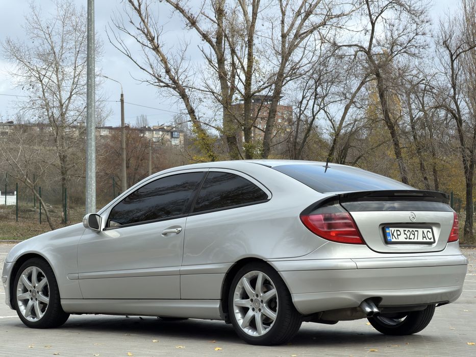 Mercedes-Benz C-Class 2001