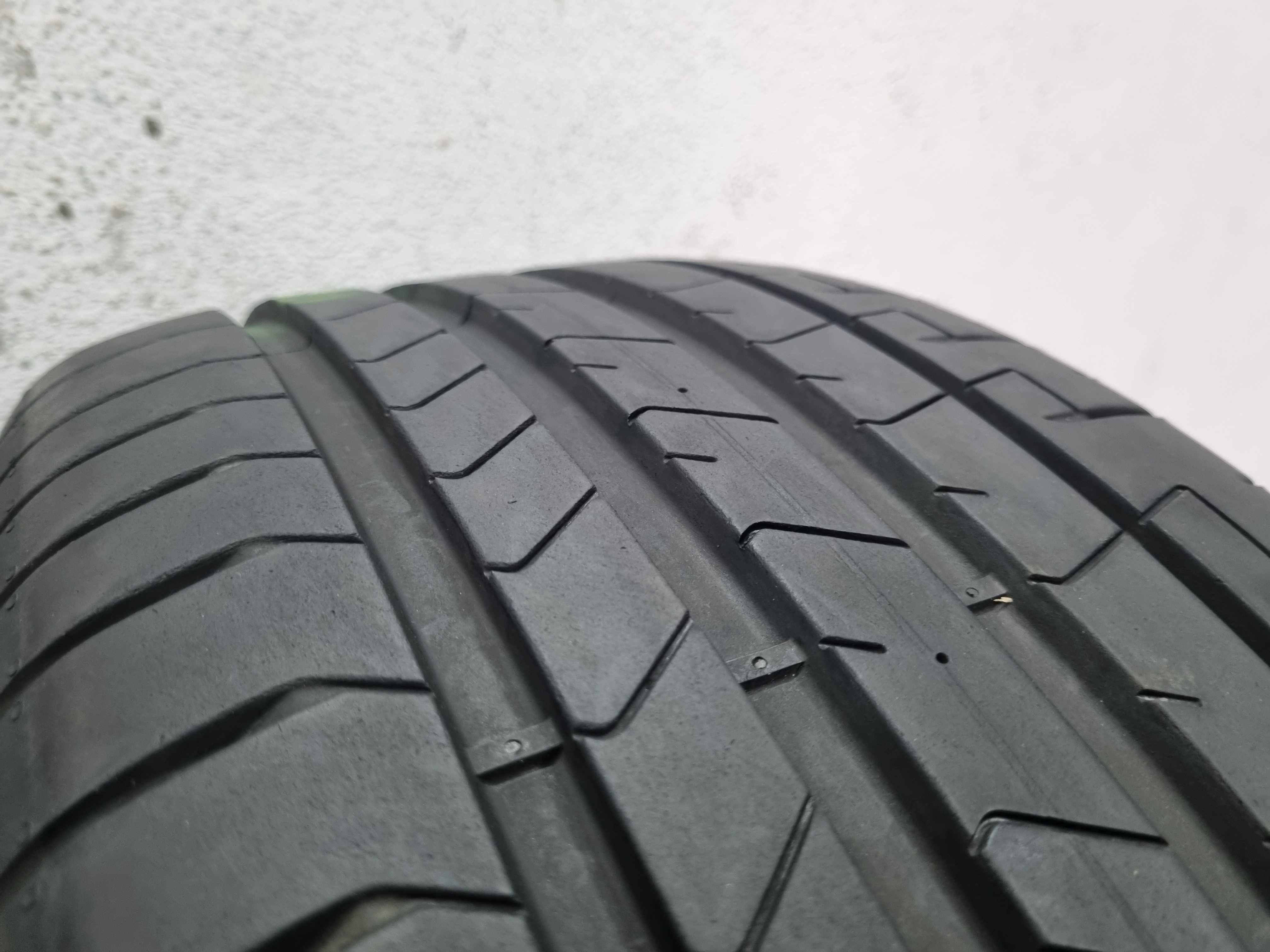 245/45/18 100Y Pirelli P Zero PZ4 I *