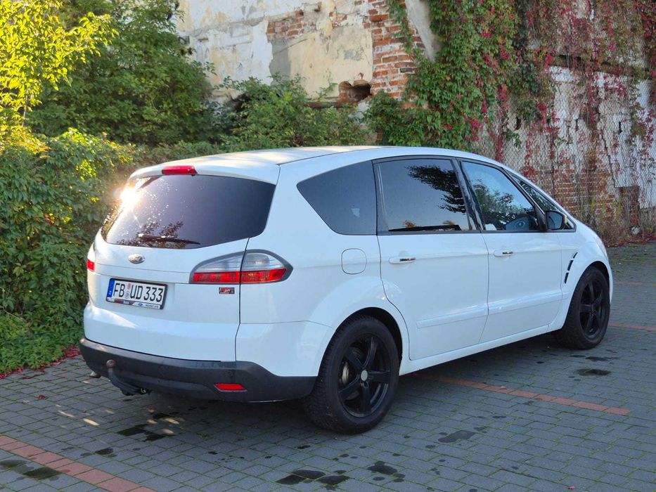 Ford S-MAX 2.0 TDCi // Convers+ /Bezwypadek//140KM/Navi//Doinwestowany