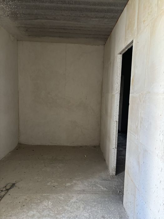 Велика 2кімнатна квартира з терасою в Континенті 4 черга