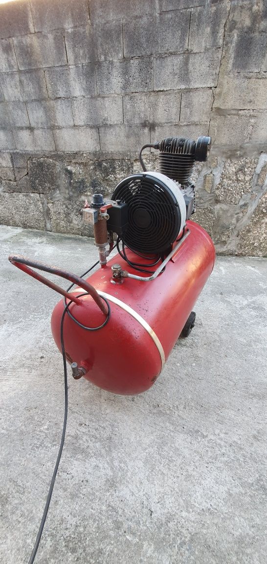 Compressor trifásico 3cv 100 litros