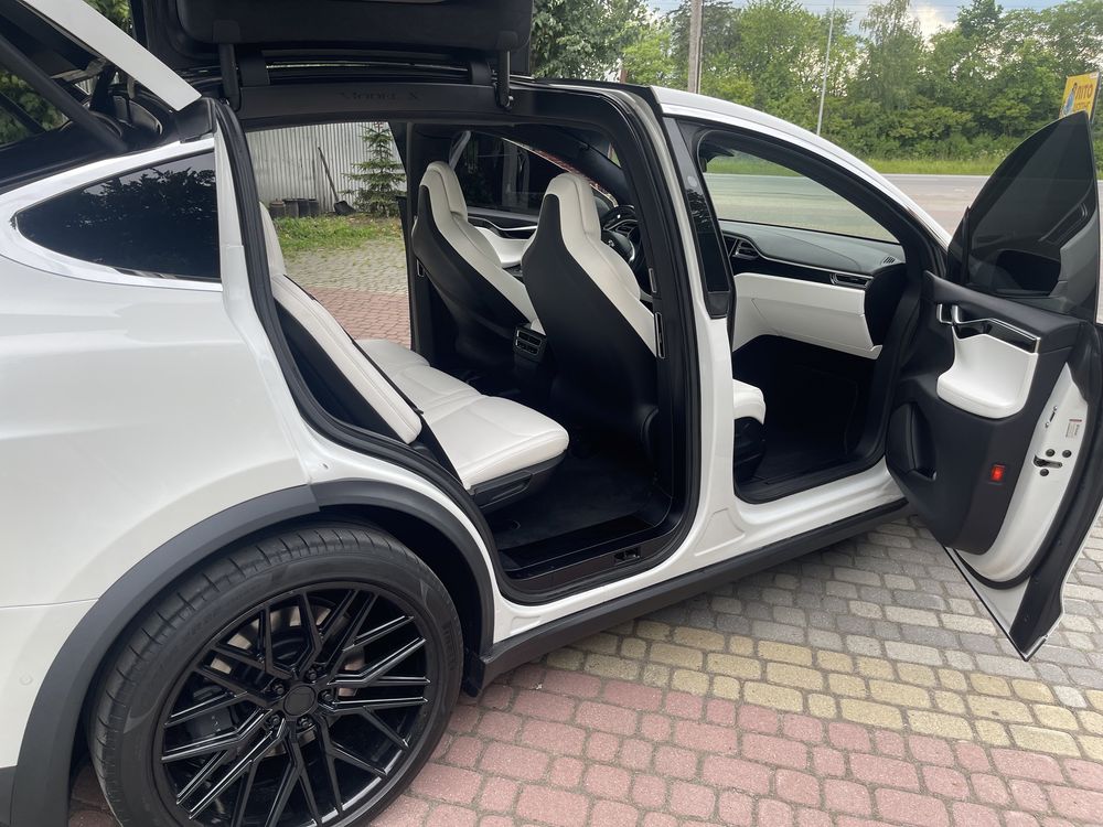 Tesla Model X 100D тесла модел Х 2017