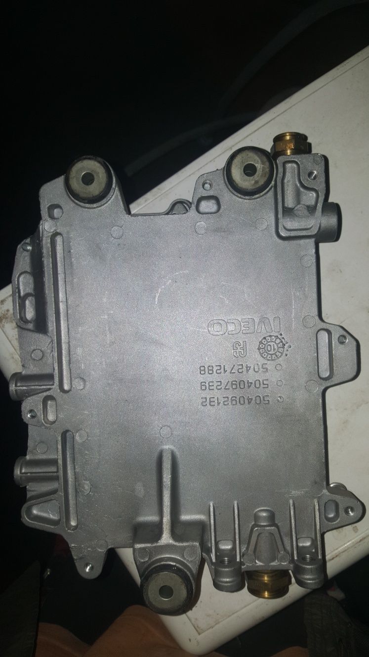 Блок керування двигуном DAF 1407495 / Bosch 0281010254 / Cummins 4898