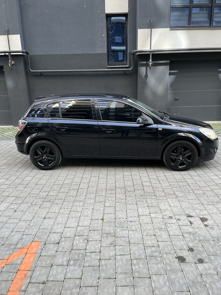 Opel astra H продам