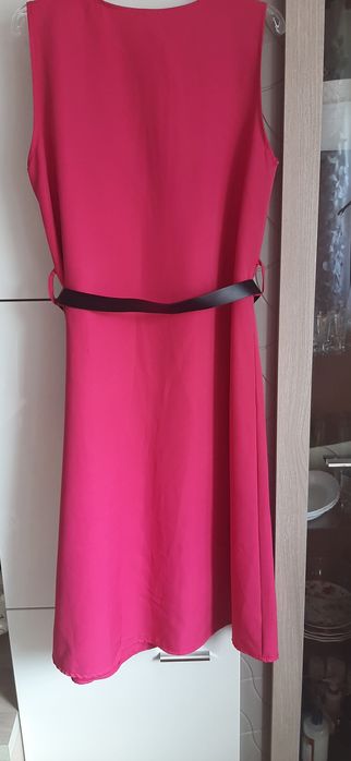 Śliczna sukienka fuksja do 104 biust nowa