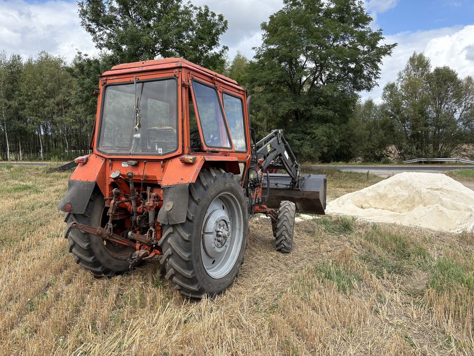Mtz 82 ładowacz z osprzętem