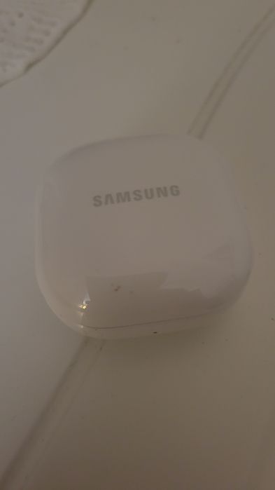 Бездротові навушники від Samsung