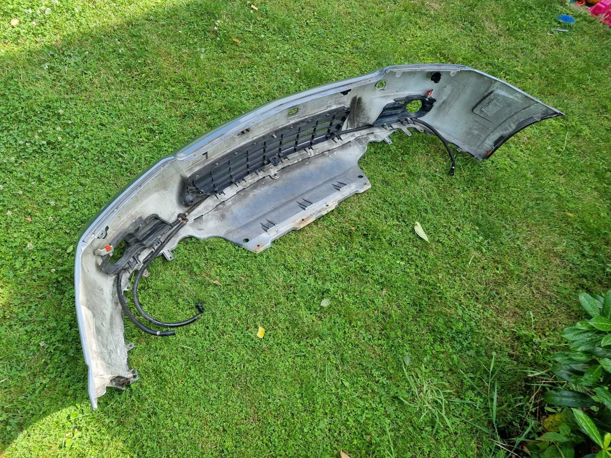 OPEL VECTRA C GTS (02-05) SIGNUM- zderzak przedni SPRYSKI i PDC