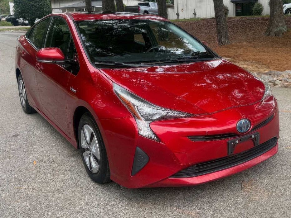 Toyota Prius Three      2016