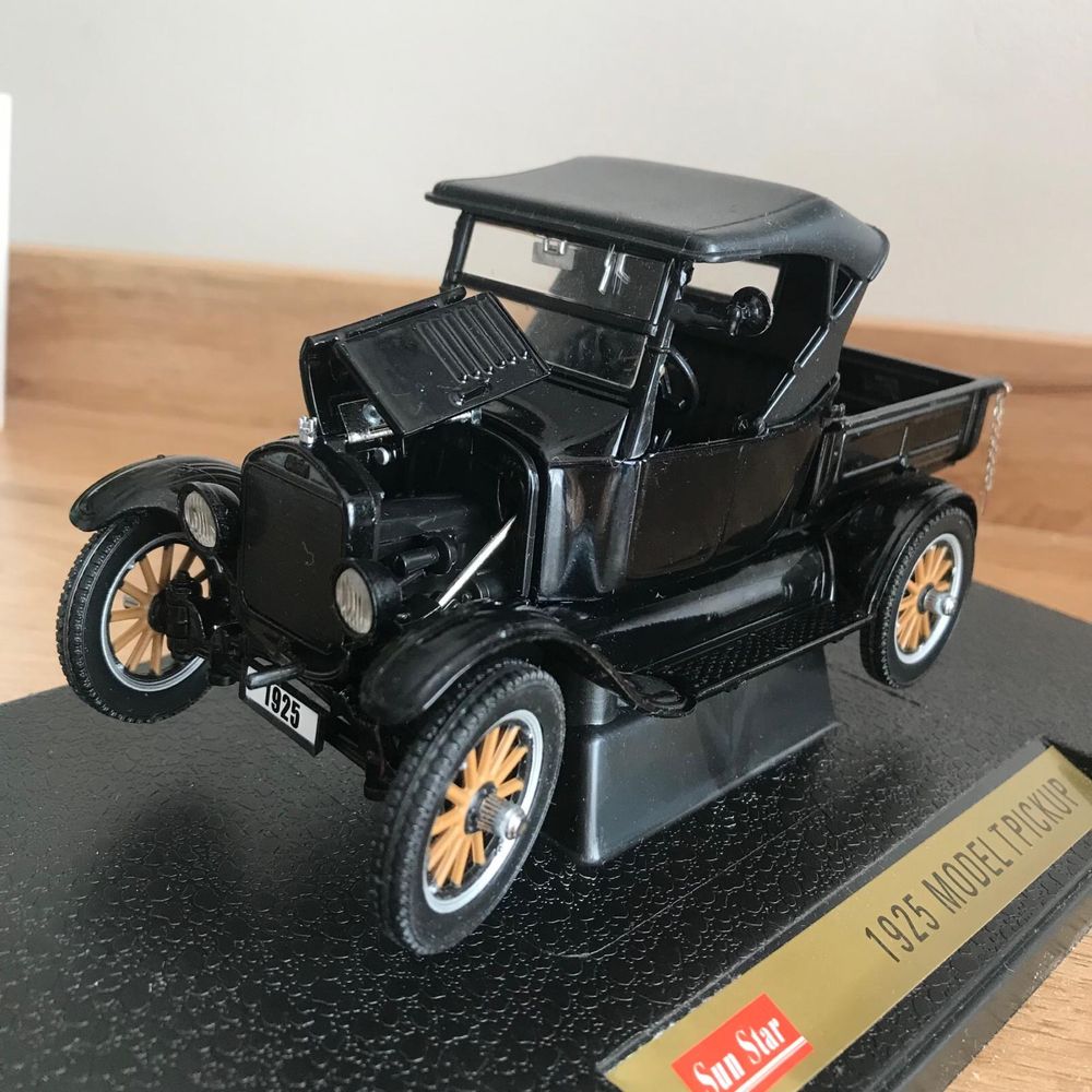 Sun Star Ford Model T Pickup 1925 - model kolekcjonerski 1:24