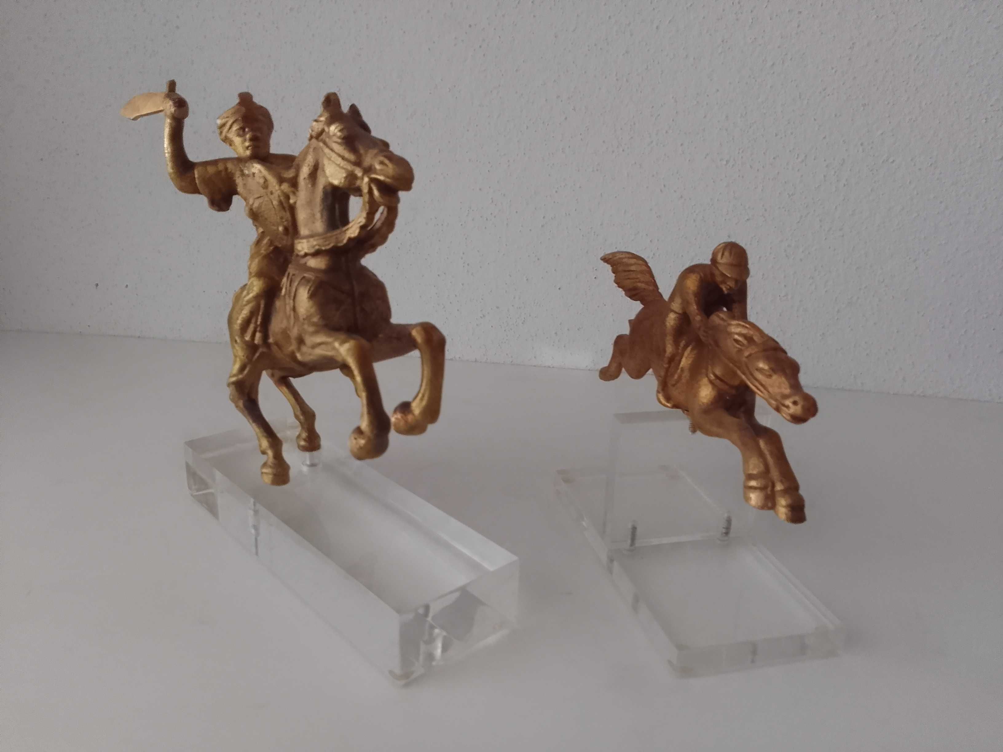 Peças de decoração em bronze