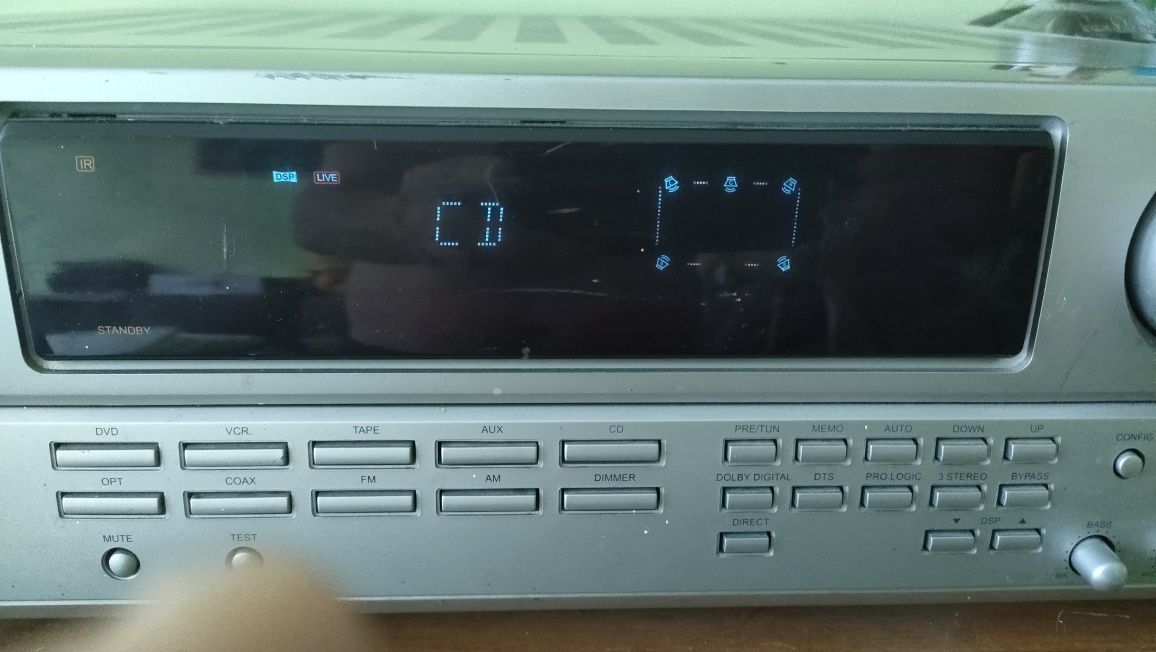 amplituner kina domowego Eltax AVR-200.